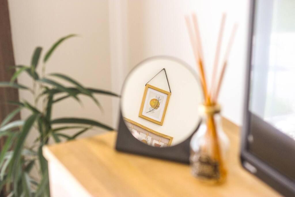 Appartamento 8Ight Braşov Esterno foto