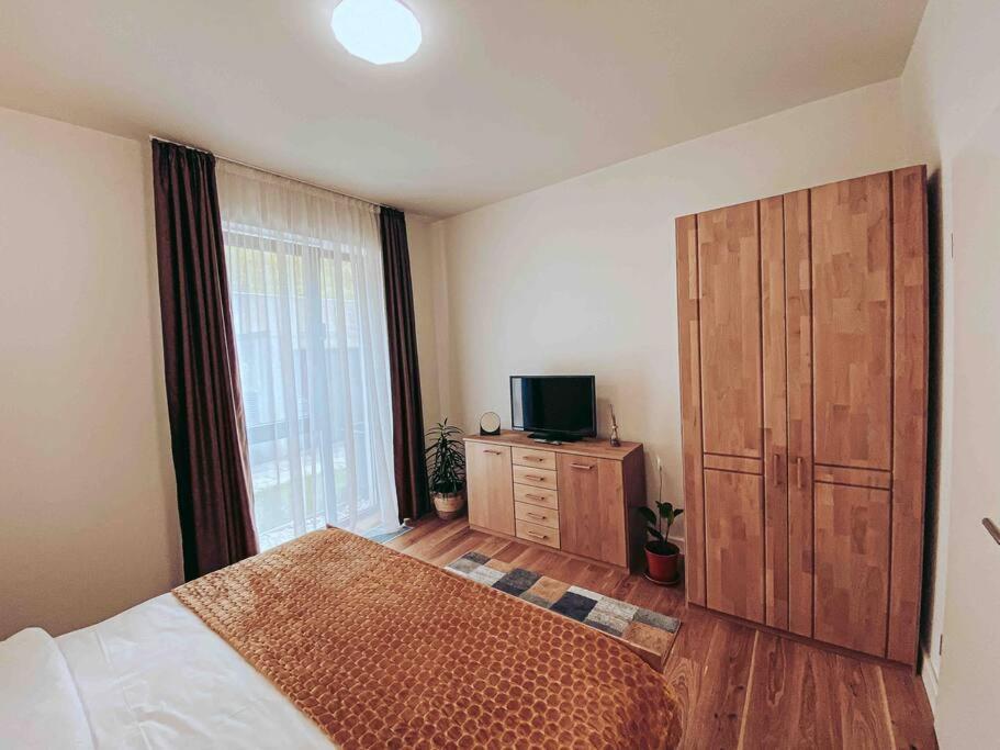 Appartamento 8Ight Braşov Esterno foto