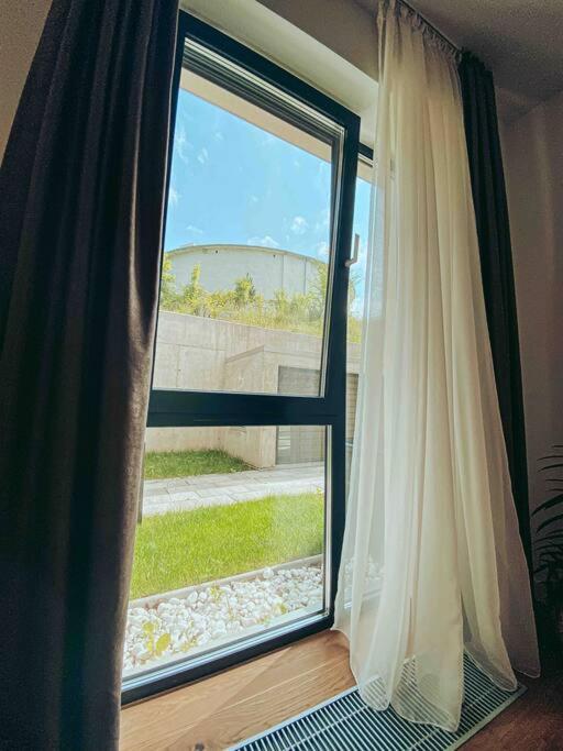 Appartamento 8Ight Braşov Esterno foto