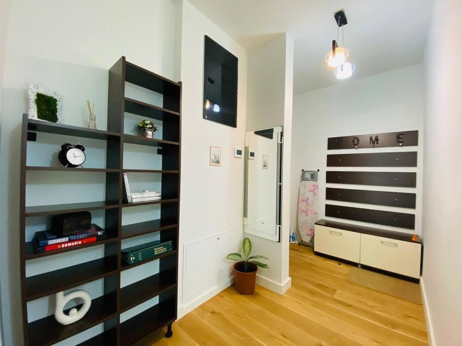 Appartamento 8Ight Braşov Esterno foto